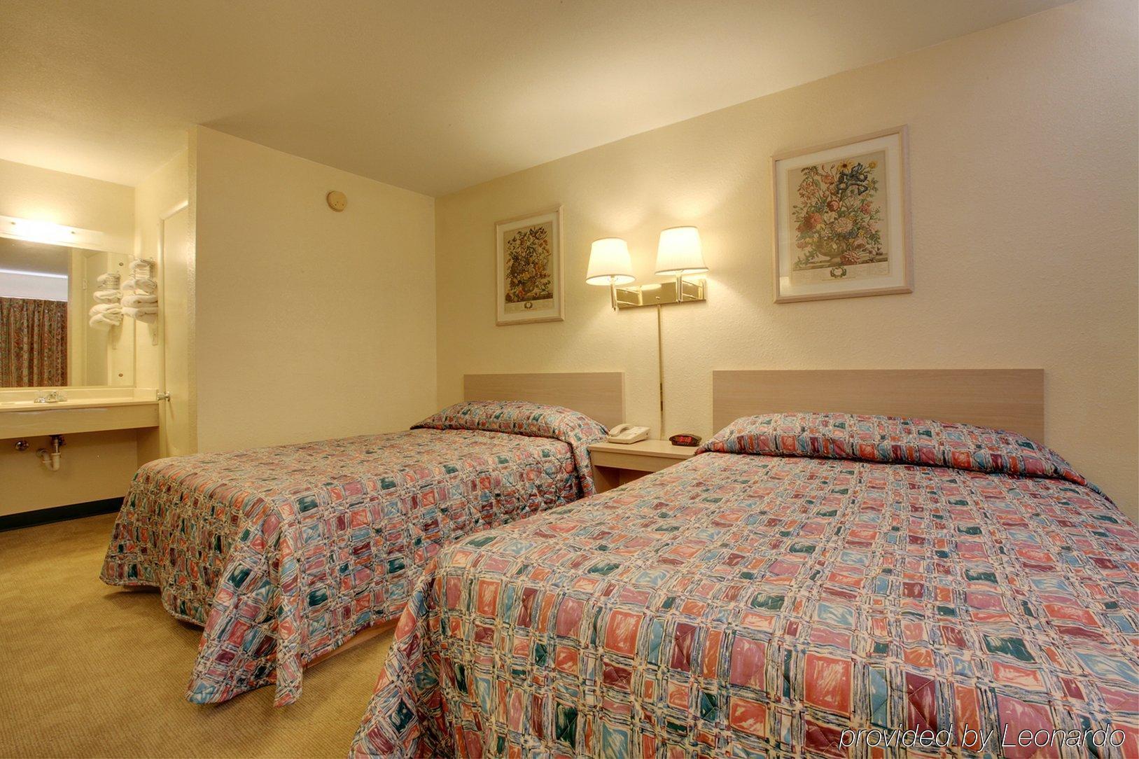 Americas Best Value Inn And Suites Carbondale Δωμάτιο φωτογραφία